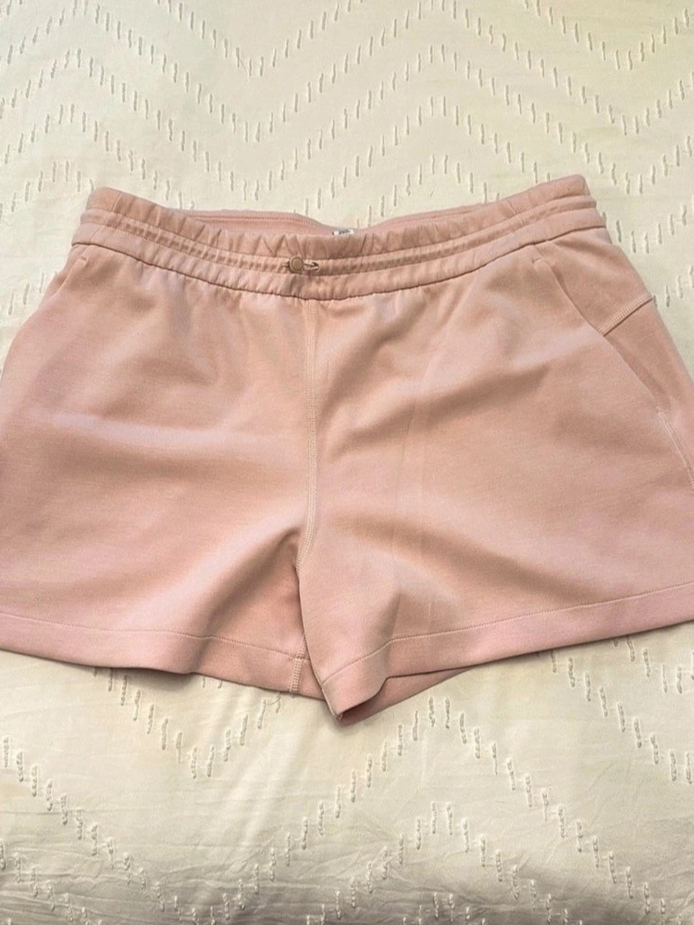 lululemon Softstreme High-Rise Short 4" Pink Size 12